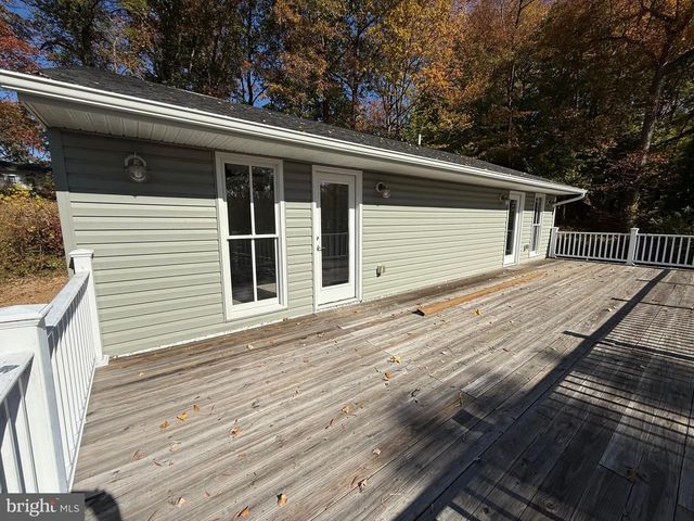 453 WALNUT DR, Edgewater, MD 21037