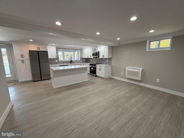 453 WALNUT DR, Edgewater, MD 21037