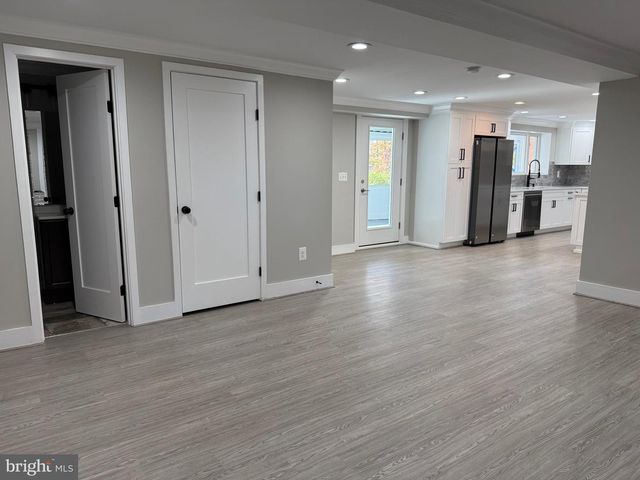 453 WALNUT DR, Edgewater, MD 21037