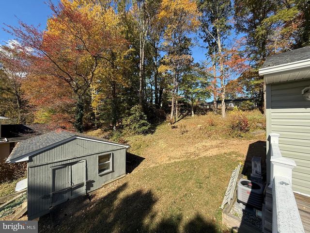 453 WALNUT DR, Edgewater, MD 21037