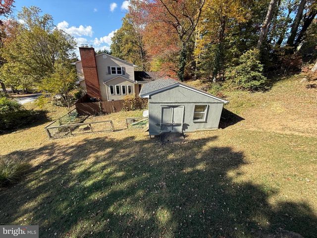 453 WALNUT DR, Edgewater, MD 21037