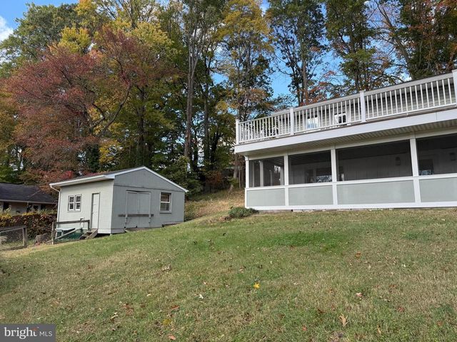 453 WALNUT DR, Edgewater, MD 21037