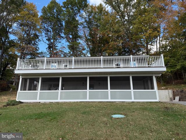 453 WALNUT DR, Edgewater, MD 21037