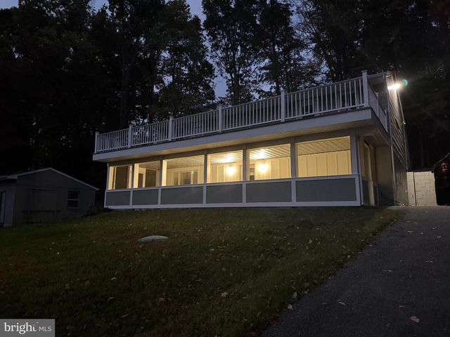 453 WALNUT DR, Edgewater, MD 21037