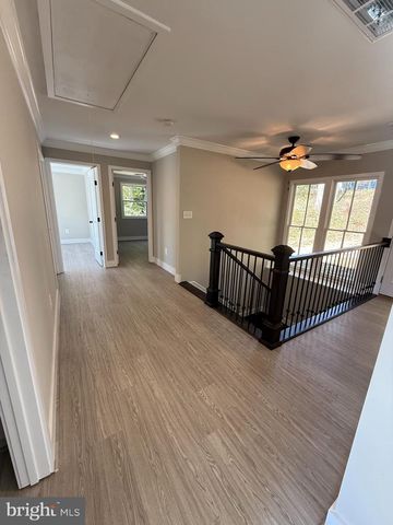 453 WALNUT DR, Edgewater, MD 21037