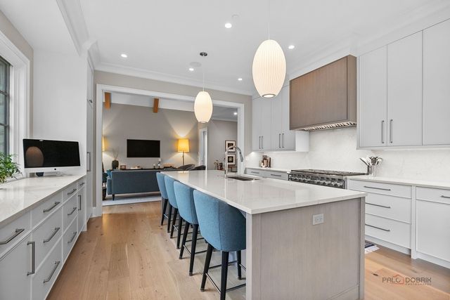 355 Hickory Court, Lake Forest, IL 60045