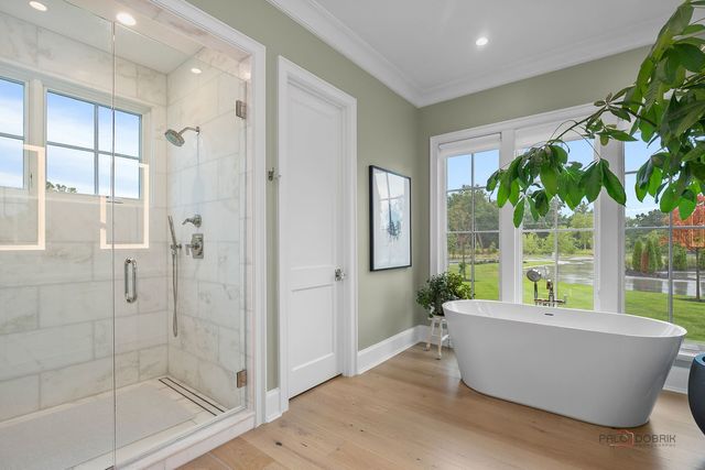 355 Hickory Court, Lake Forest, IL 60045