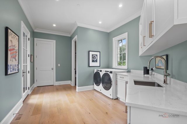 355 Hickory Court, Lake Forest, IL 60045