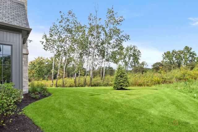 355 Hickory Court, Lake Forest, IL 60045