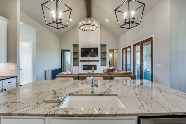 4060 Underwood Lane, Midlothian, TX 76065