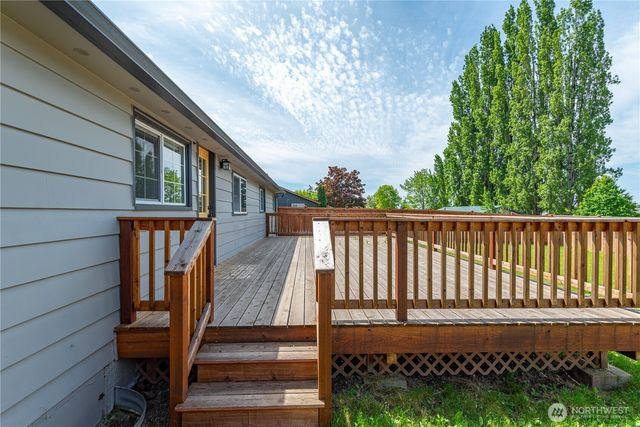 1717 S 18th Street, Mount Vernon, WA 98274