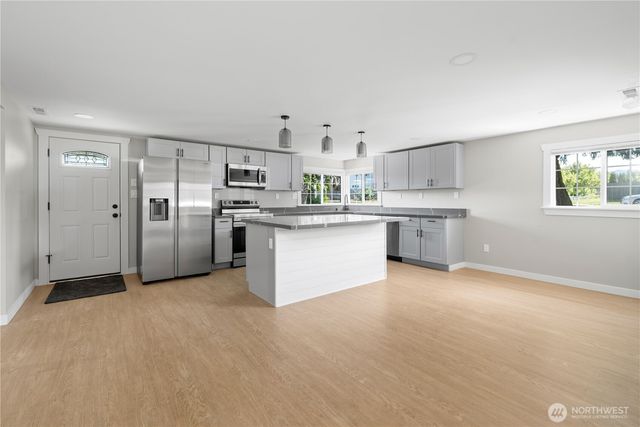 1717 S 18th Street, Mount Vernon, WA 98274