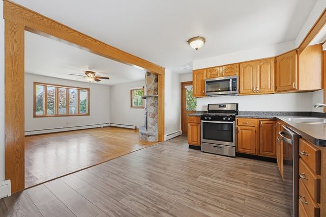51 Robin Lane, Somerset, MA 02726