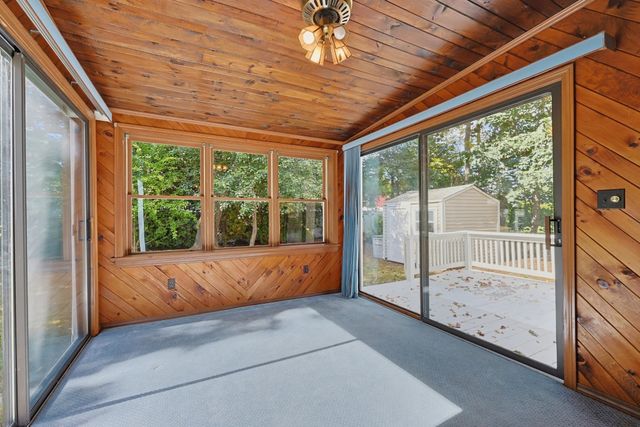 51 Robin Lane, Somerset, MA 02726