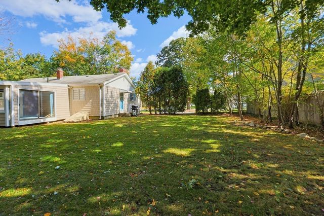 51 Robin Lane, Somerset, MA 02726