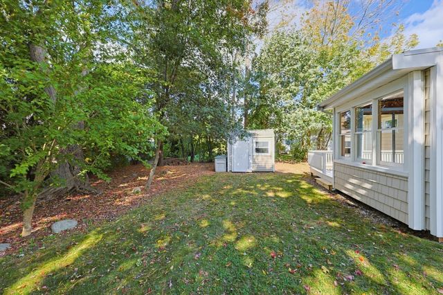 51 Robin Lane, Somerset, MA 02726