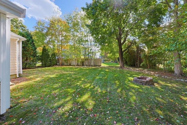 51 Robin Lane, Somerset, MA 02726