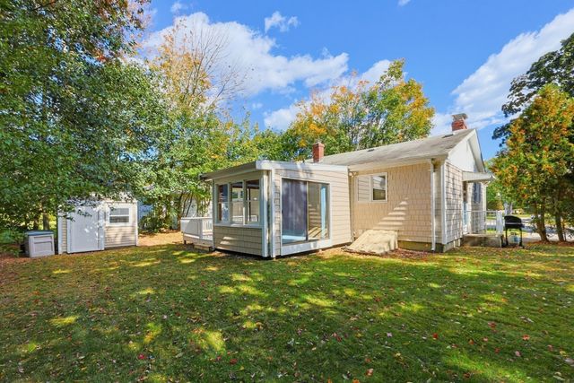 51 Robin Lane, Somerset, MA 02726