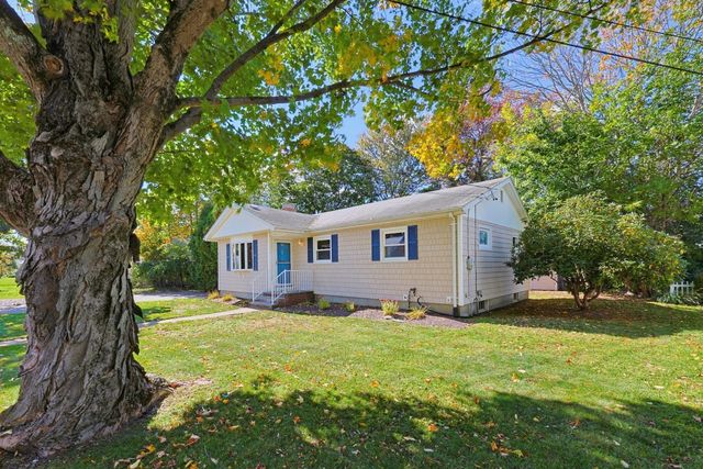 51 Robin Lane, Somerset, MA 02726
