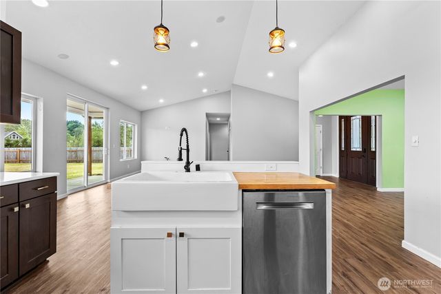 249 Flatt Road, Kelso, WA 98626