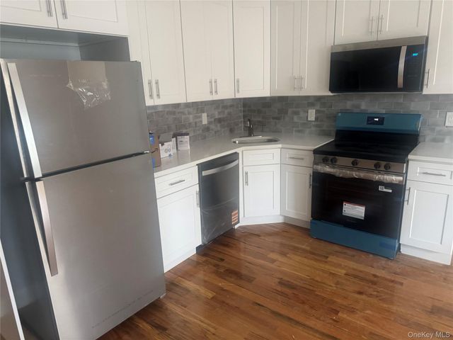 1611 Research Avenue 1st floor, Bronx, NY 10465
