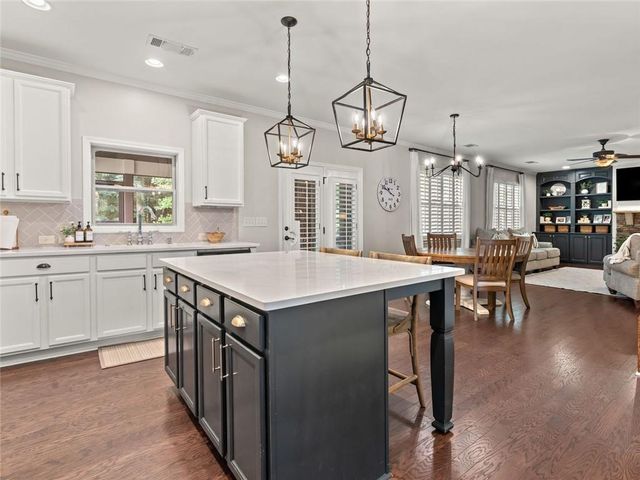 5483 Heatherbrooke Drive NW, Acworth, GA 30101