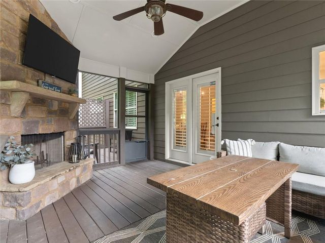 5483 Heatherbrooke Drive NW, Acworth, GA 30101