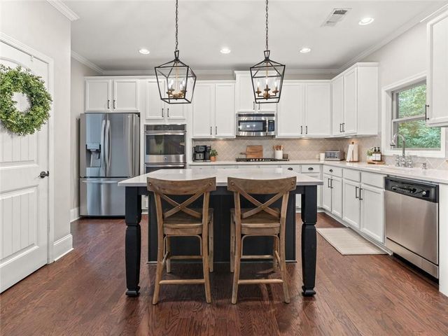 5483 Heatherbrooke Drive NW, Acworth, GA 30101