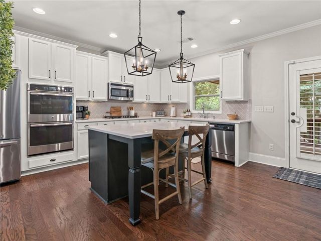 5483 Heatherbrooke Drive NW, Acworth, GA 30101