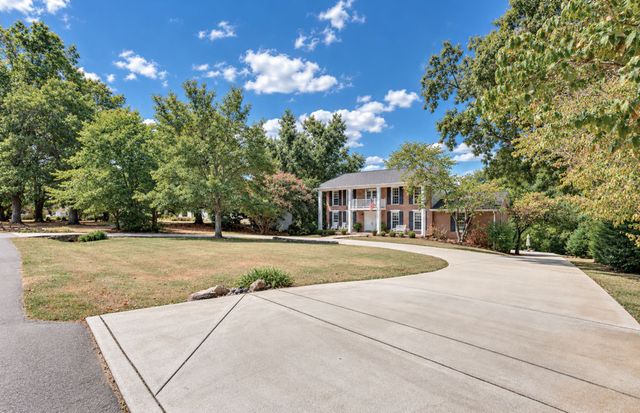 201 Long Valley Rd, Brentwood, TN 37027