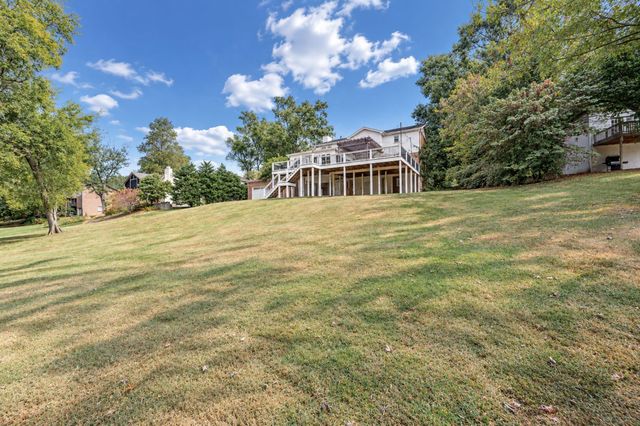 201 Long Valley Rd, Brentwood, TN 37027
