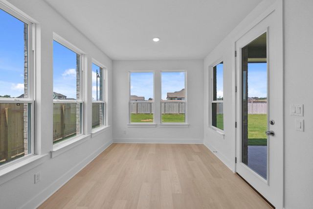 213 Pacific Grove CIR, Liberty Hill, TX 78642