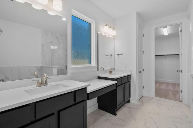 213 Pacific Grove CIR, Liberty Hill, TX 78642