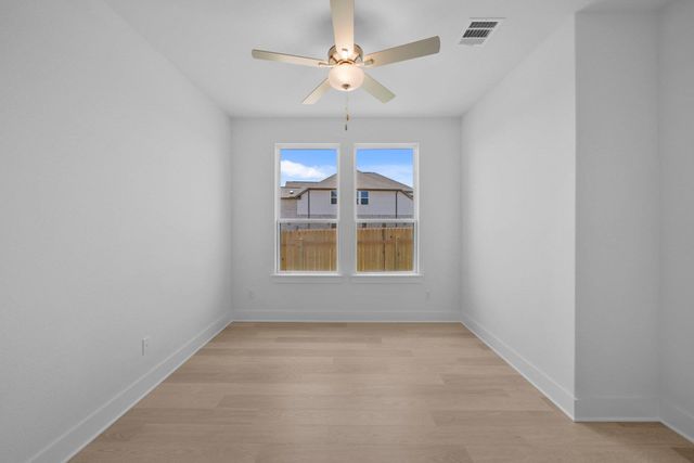213 Pacific Grove CIR, Liberty Hill, TX 78642