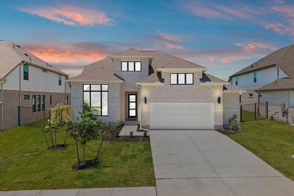 213 Pacific Grove CIR, Liberty Hill, TX 78642