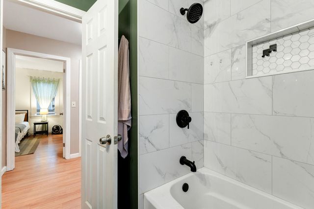35 Baldwin Avenue, South Burlington, VT 05403