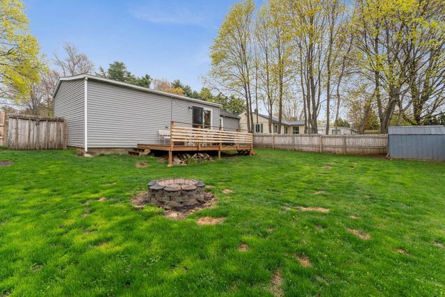 35 Baldwin Avenue, South Burlington, VT 05403