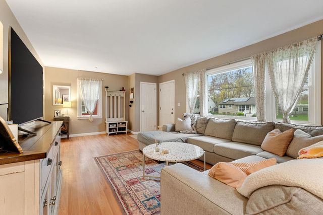 35 Baldwin Avenue, South Burlington, VT 05403