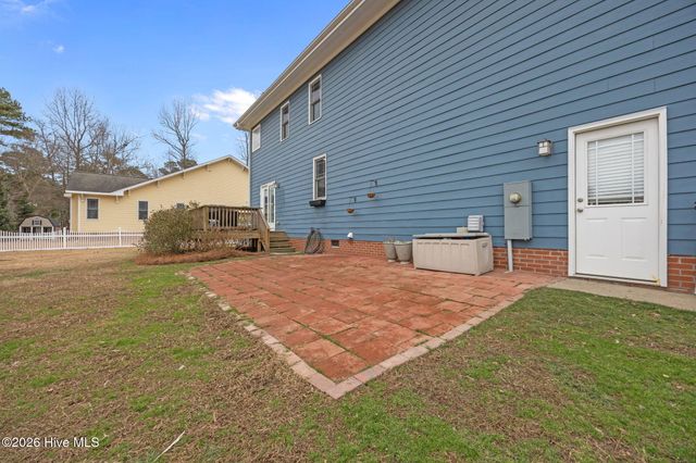 1016 Trinity Drive, Greenville, NC 27834