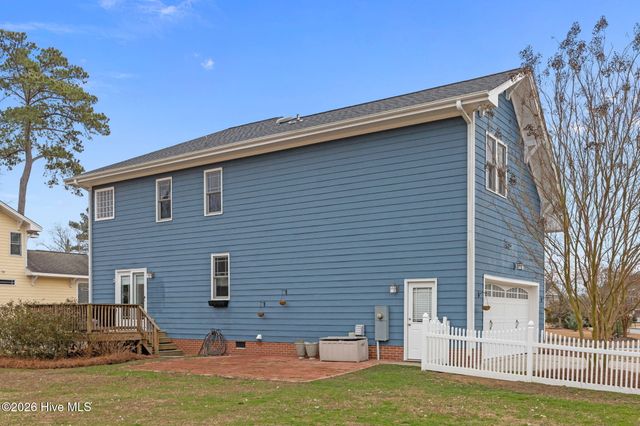 1016 Trinity Drive, Greenville, NC 27834