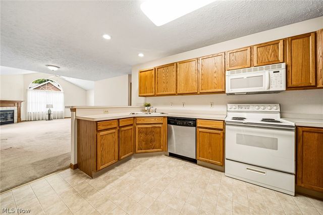7576 Monterey Bay 5, Mentor On The Lake, OH 44060