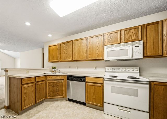 7576 Monterey Bay 5, Mentor On The Lake, OH 44060