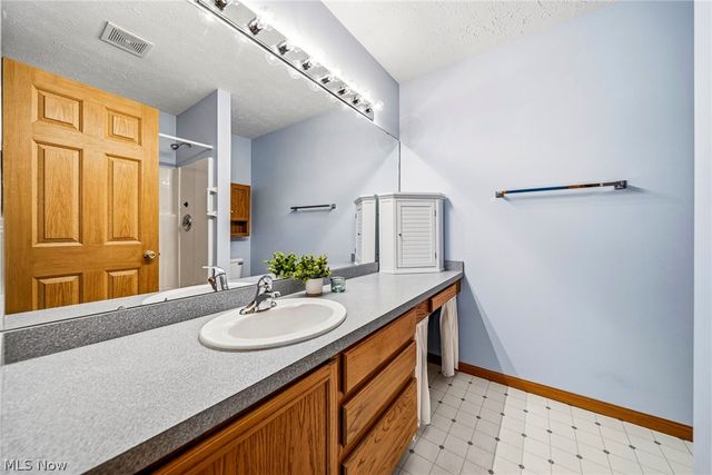 7576 Monterey Bay 5, Mentor On The Lake, OH 44060
