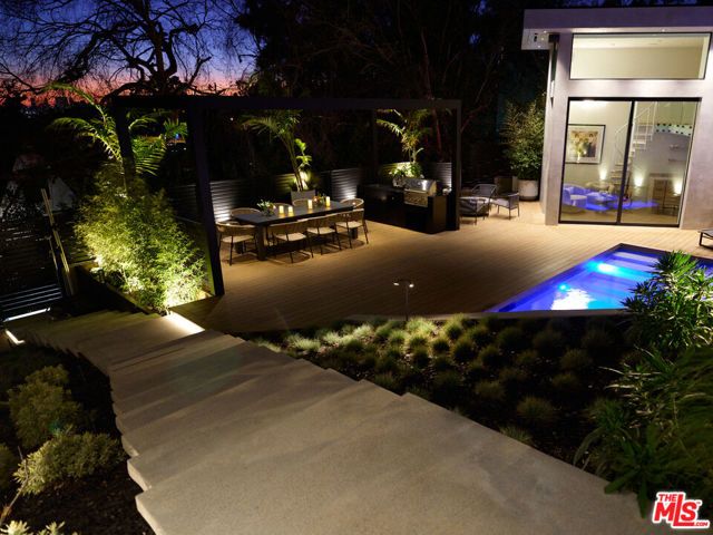 2309 Hollyridge Drive, Los Angeles, CA 90068