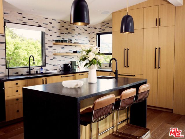 2309 Hollyridge Drive, Los Angeles, CA 90068