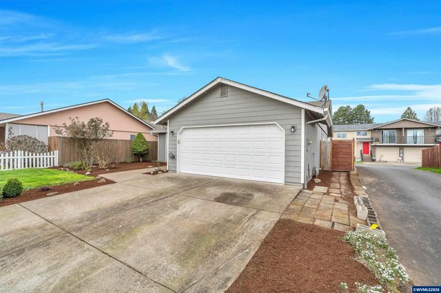 351 Elma Ct NE, Salem, OR 97301