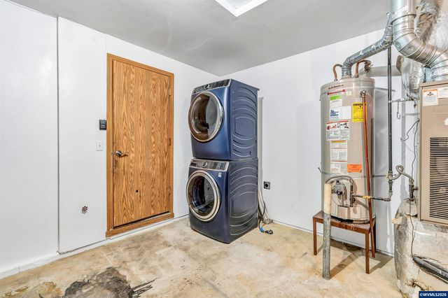 351 Elma Ct NE, Salem, OR 97301