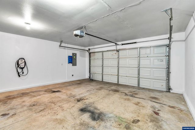 351 Elma Ct NE, Salem, OR 97301