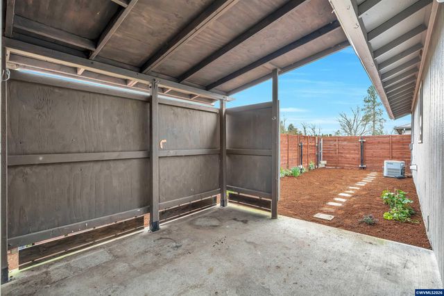 351 Elma Ct NE, Salem, OR 97301