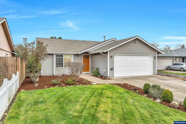 351 Elma Ct NE, Salem, OR 97301